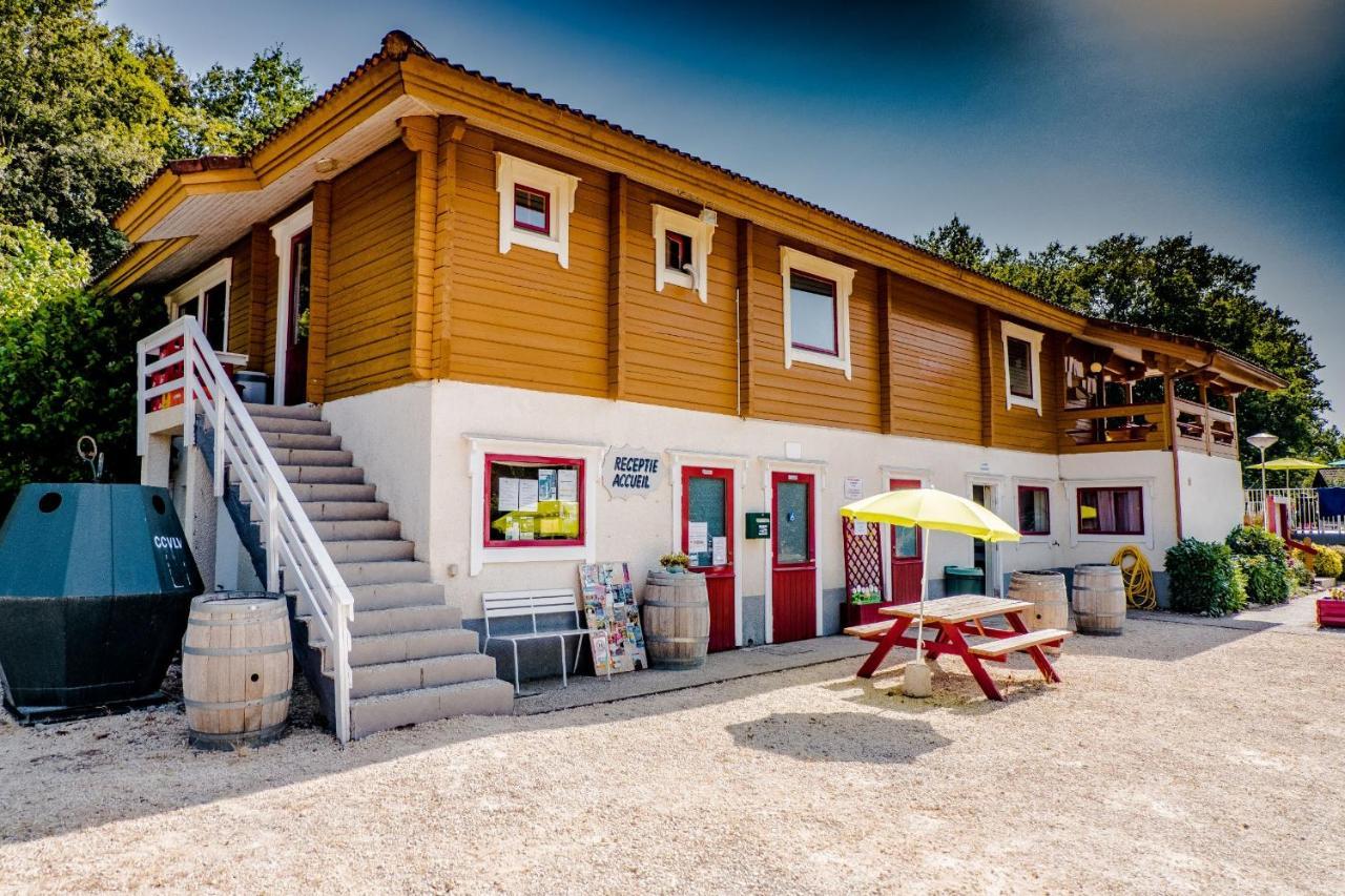 Chalets du Soleil Mauroux  Exterior foto